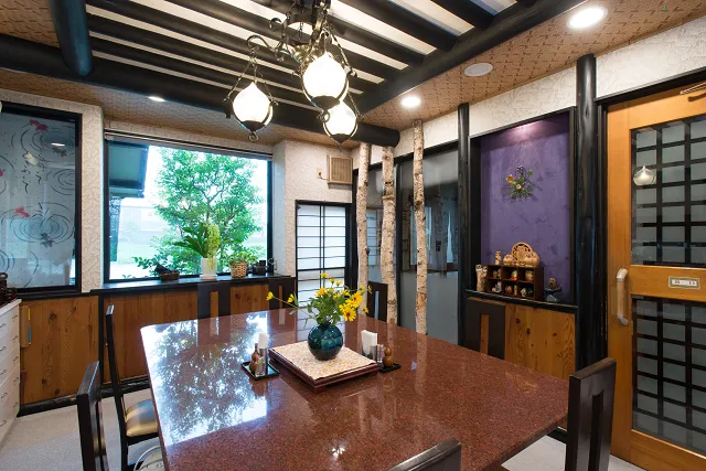 店内【たつ吉】